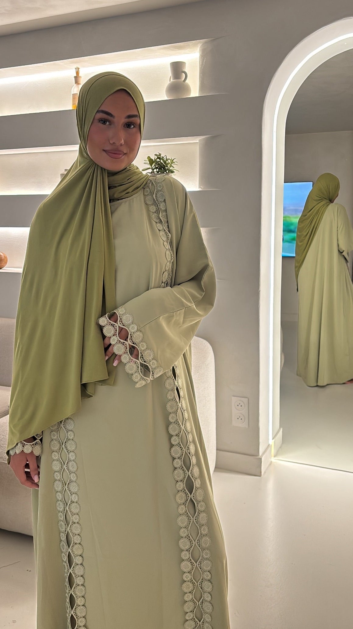 ABAYA I