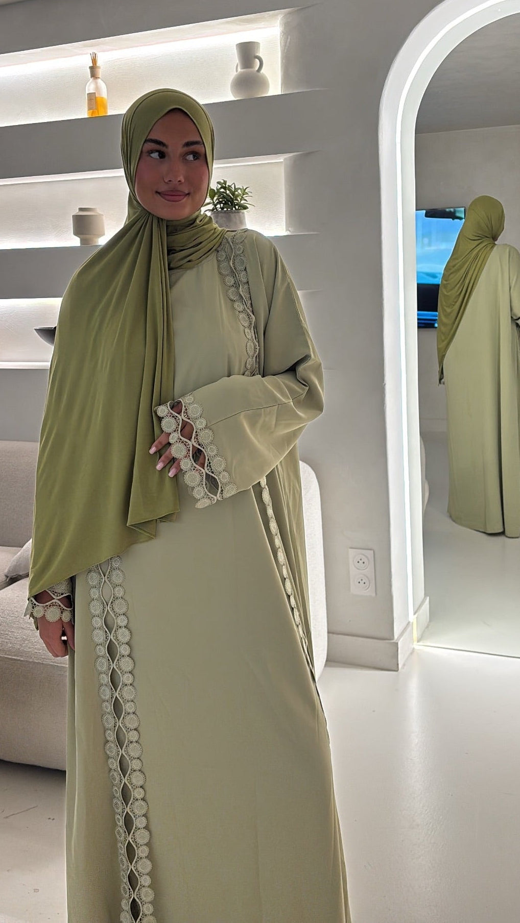 ABAYA I