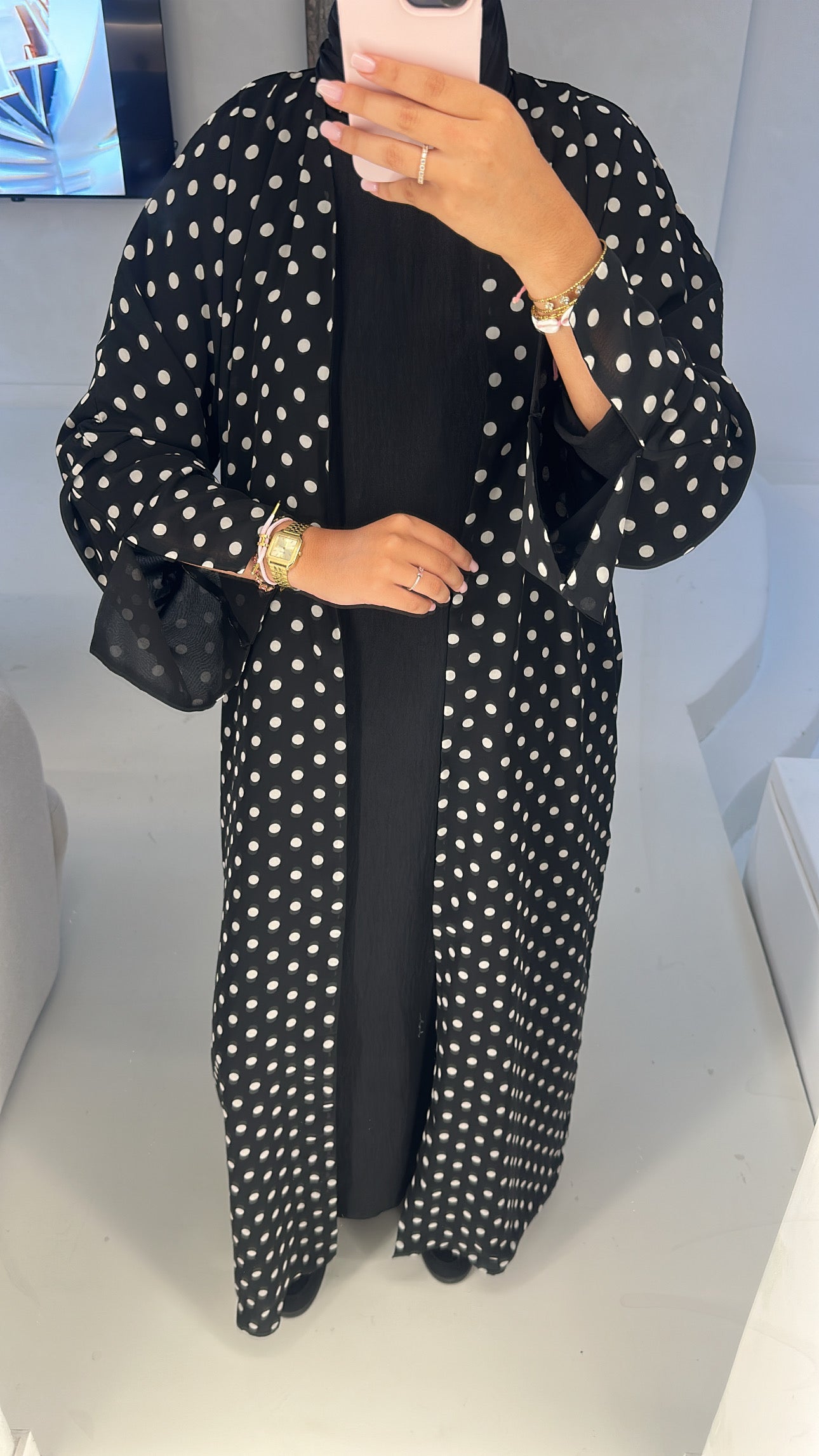 ABAYA IV